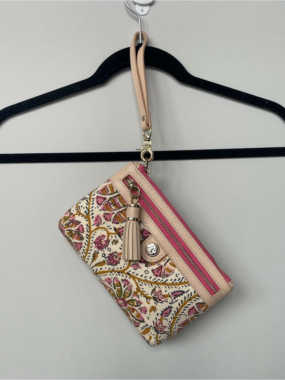 Spartina 449 | Zip Wristlet with Tassel - Picture 2 of 6